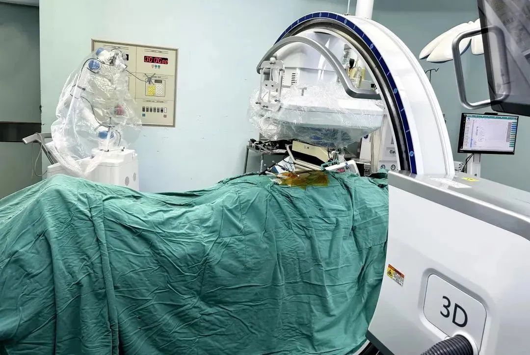 C臂機(jī)保護(hù)套在術(shù)中的使用